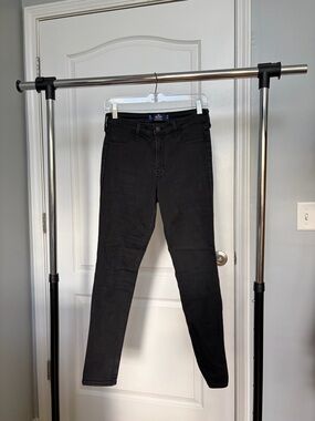 Hollister Women’s Black Skinny Jeans